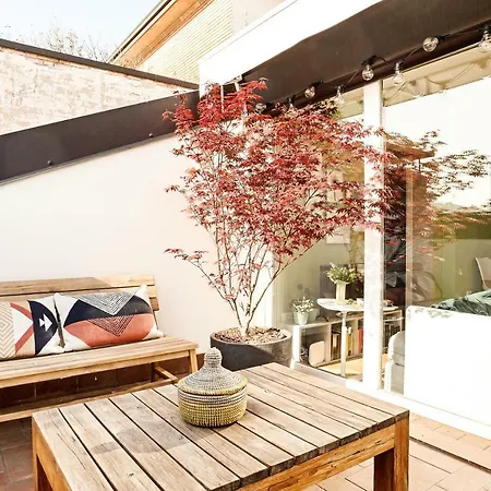 Modern Japanese Flat With Terrace Болонья